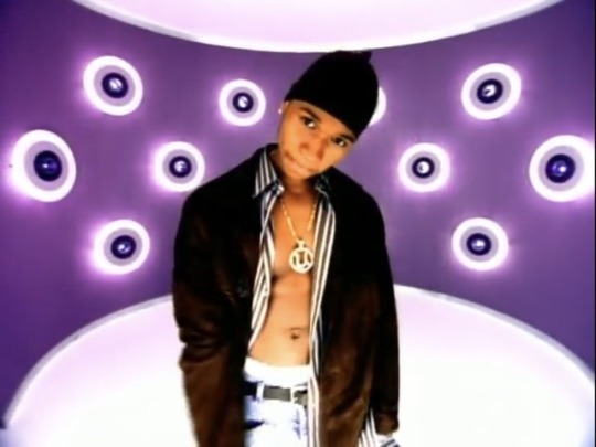 y2k-2day:  Usher - You Make Me Wanna (1997) 