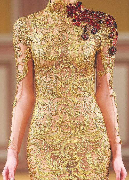middleearthmodels:   the rawness up close ➝ tony yaacoub f/w 2013-14  EREBOR: Nothing tells the world that you are a master smith like forging a battle-dress that makes a human look almost beautiful. 