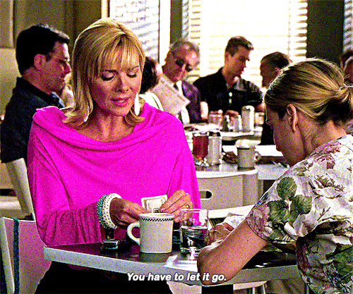 SEX AND THE CITY ( 1998 - 2004 ) ↳ Season 5 Episode 6
