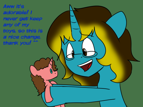 asksweetdisaster:  Thanks ^u^  ((Uuugh I hate how first one came out T_T Aw well XD featuring Banana Pie))  D'aww~! ^w^