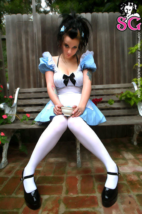 boobtionary:  Q is for Quinne Suicide 