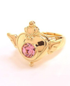 oshiokiyo:  Sailor Moon Brooch Rings || Gold