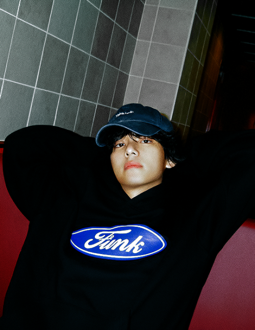 TAEHYUNG — 'Layover' ↳ Photos 1