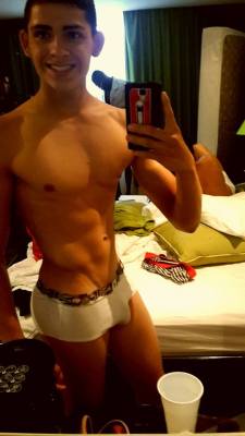 nick99cgn-v2:  Follow me and see more hot Boys and Men
