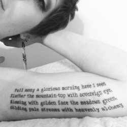 fuckyeahtattoos:  Beautiful imagery. Shakespeare