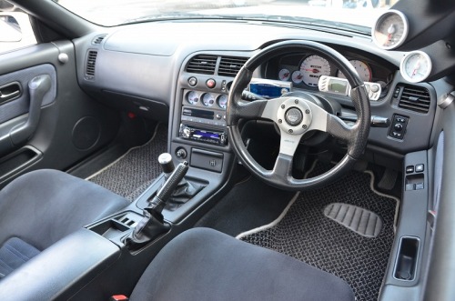 jasonkha:1997 R33 GT-R V-Spec1,880,000 yen approx. 15,663.09 USD56,832KM/35,313Miles