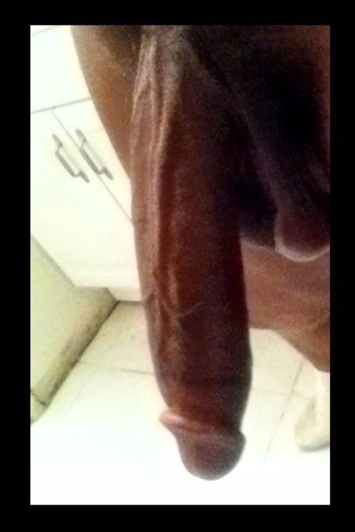 its-dori:  s-fit-c:  stayhornymyfriendz:  Put dem lips on my booty nigga  Ooooh, lawd. That dick is FAT!    www.its-Dori.tumblr.com