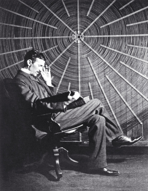 Nikola Tesla was born on this day in 1856.Aged 35 (and a half) Tesla delivered a talk here at the Ri