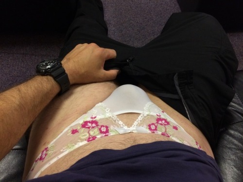 gaynnylons: Sweet On the outside she’s just a normal guy, a regular good looking guy that even turn 