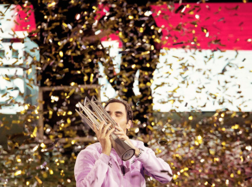 Roger Federer defeats Rafael Nadal 6-4 6-3 to claim his 2nd Shanghai Rolex Masters title, 6th title 