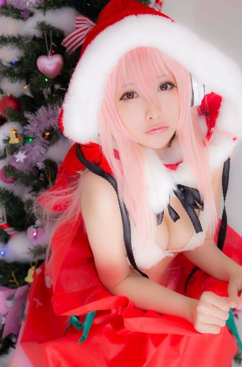 beautifulcosplayers:  More @ http://beautifulcosplayers.tumblr.com
