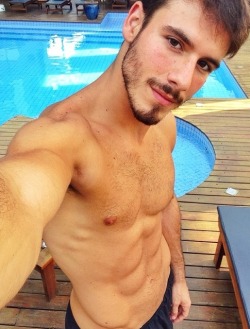 ksufraternitybrother:  HOT BRAZILIAN DUDE,