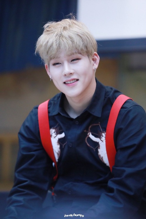 fyi-jooheon:170514 종로 팬싸/Jongno Fansign Honey Funny 몬스타엑스 2주년 0514 기억해 이 시간