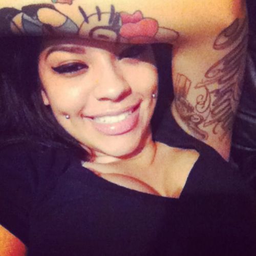 shesbombb:  F0LL0W US ON TUMBLR FOR MORE PICS  »» http://www.shesbombb.tumblr.com «« 