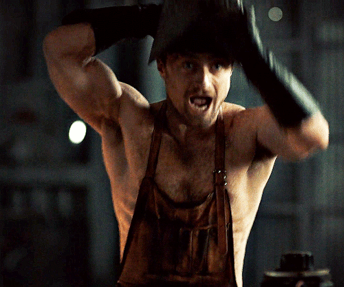 DANIEL RADCLIFFE Miracle Workers 4.03 "The MatriXXX"
