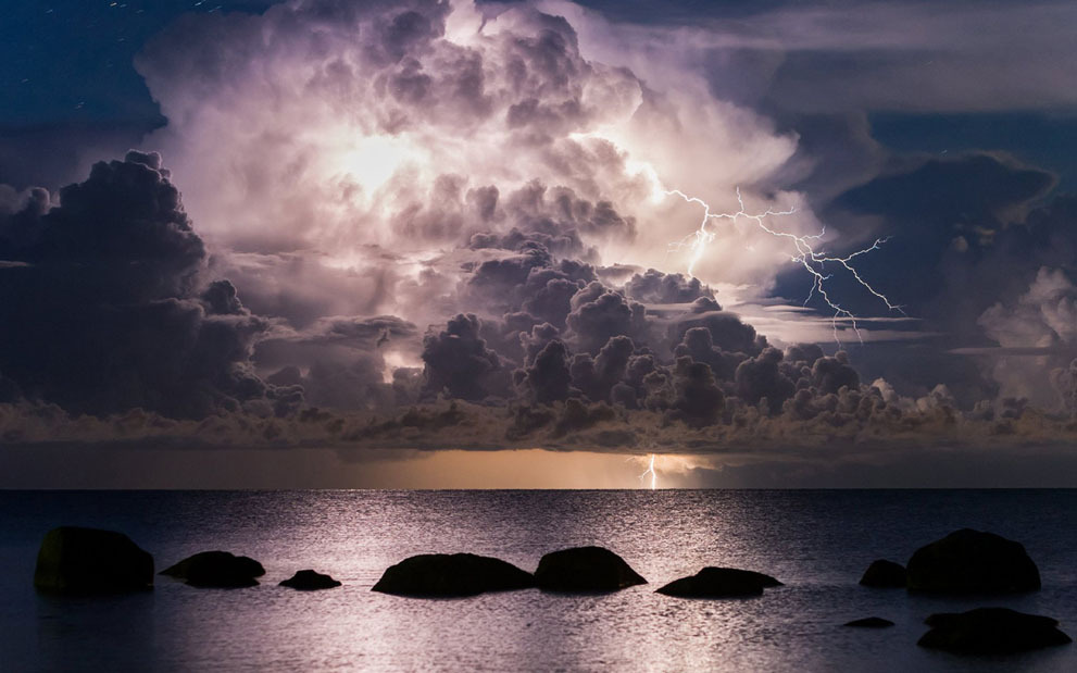 nevver:  2014 NatGeo Photo Contest in Focus 