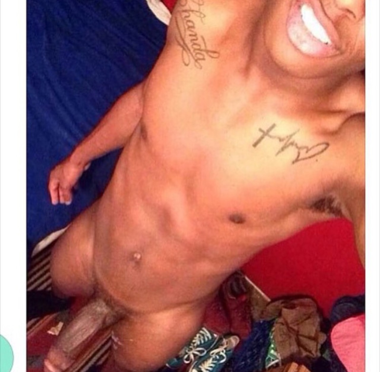 instaexposed: thegayshaderoom:  Ooops IG: Realejai 🍆🐸☕️  👀👀👀 