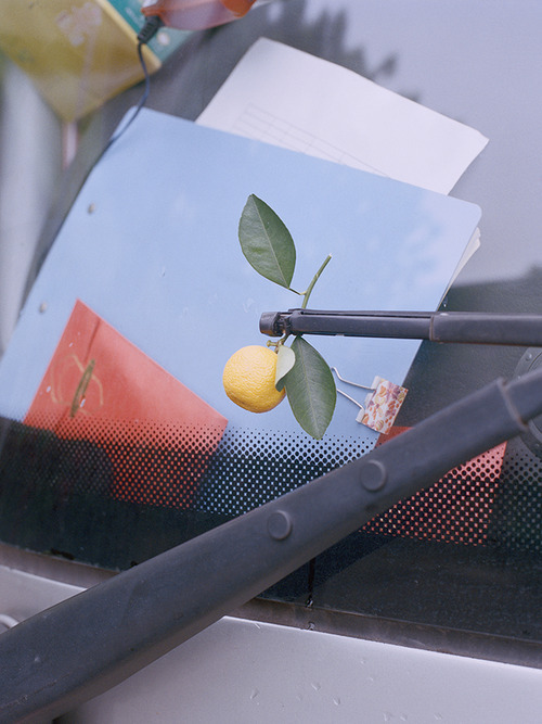oddpears:Helsinki-born photographer Osma Harvilahti is absolutely killing it with his studies in col