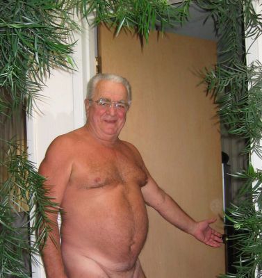 silverbadbear: manhighway: hi I want you to get a hard on and cum Gorgeous grandpa Mmmm were are you