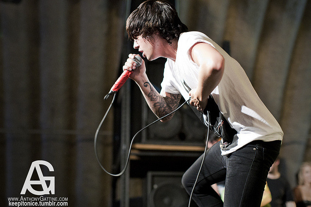 ineedtofindmywaybacktothestart:  Sleeping With Sirens by Anthony Gattine [www.AnthonyGattine.com]