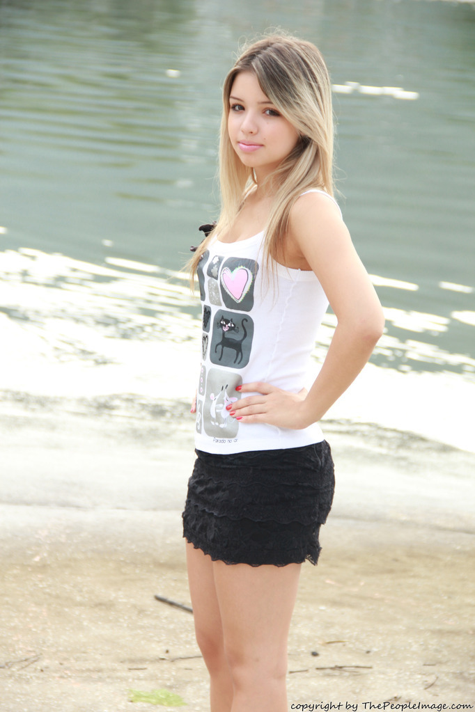 applefacebananapants:  cooper4321a:  caroline       (via TumbleOn)  Ready for the
