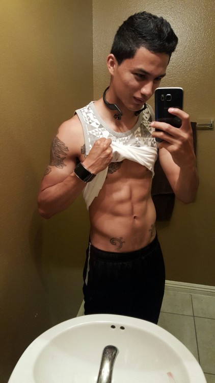 simplyhunks:  Sexy ass Jose, love sucking adult photos