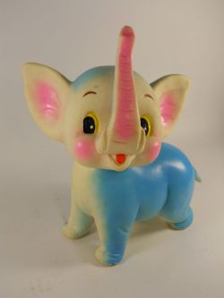 hazedolly: Kitschy shabby-chic vintage toy elephant - circa 1950s Photo credit: Etsy shop “archiefantastics” 