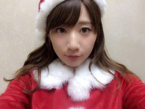 funkyfunx:  池田愛恵里さんはTwitterを使っています: “いまから夜のイルミネーション中継ですー(*^^*)！ クリスマスということで この衣装を来ていきまーす。笑 htt