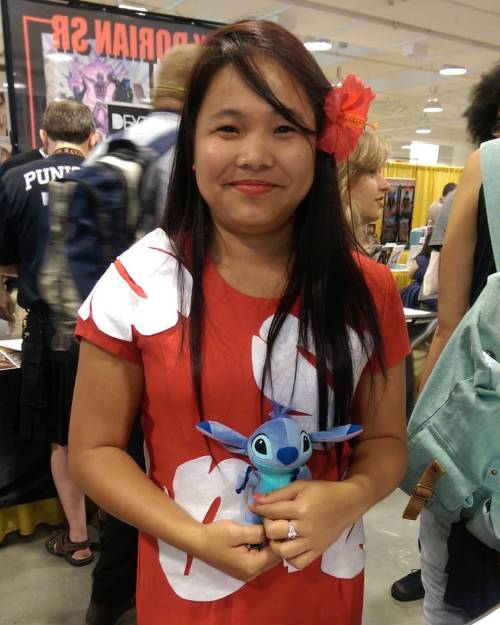 christopherjonesart:  Lilo & Stitch at #DragonCon #DragonCon2016  (at Dragon*Con) 