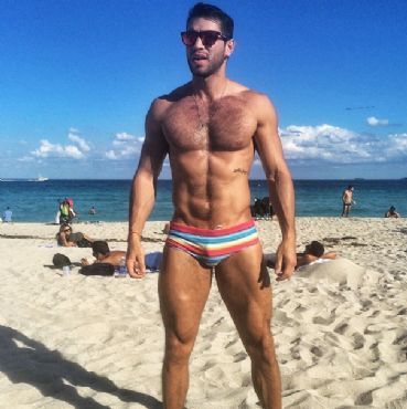 kolmalevolo:  Javier Castillo 