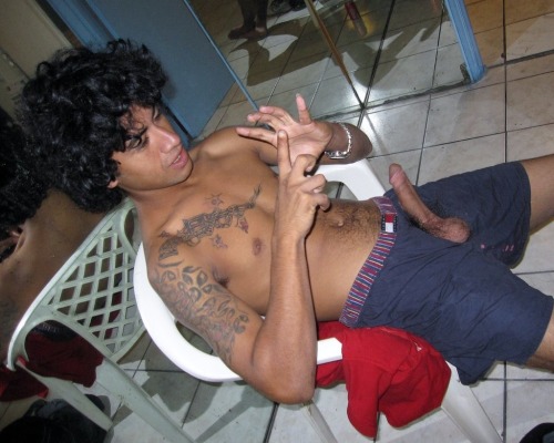 Chacalito Chapín adult photos