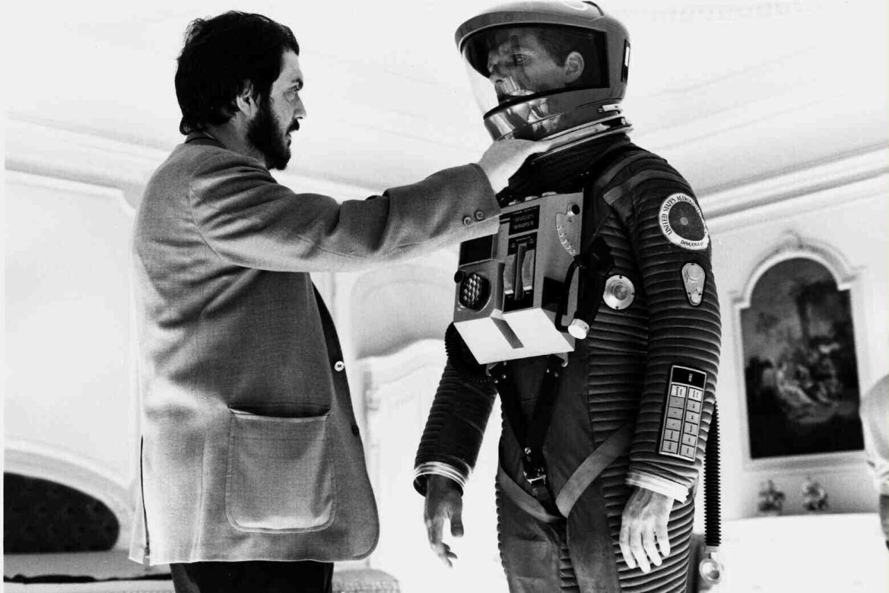 auteurstearoom:  Stanley Kubrick directs Keir Dullea on the set of 2001: A Space
