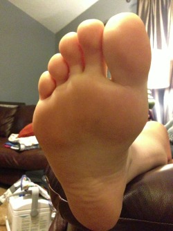 nmy4311:  Lickable lil soles