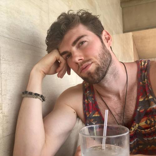 https://64.media.tumblr.com/2de33a4744f36c35d283a750c5ca415e/a4e17a9467e6bc8a-20/s500x750/dc98f99dc000a03b2a492e63666d25c4d8c50af6.jpg