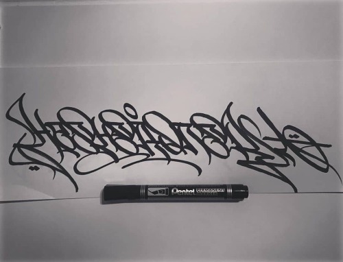 Hasher (@___hasher1) flexing his chisel style on paper using a Pentel N860. It’s available on 