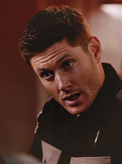frozen-delight:  10x04  | Paper Moon Petition for Dean to show us that lovely waist