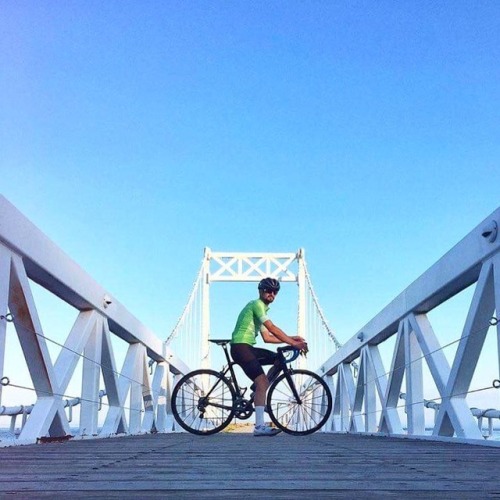 collectifparleecycles: Geometrical. @niclazda #collectifparlee #patiosurf (à La Malbaie, Quebec)