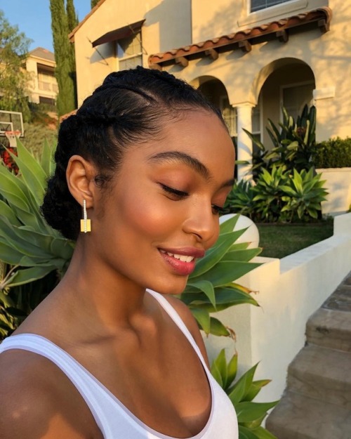 im-prada–u-nada: IG: yarashahidi