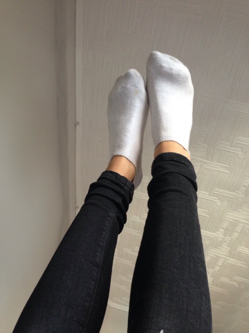 footfetishprincess: More for you:*