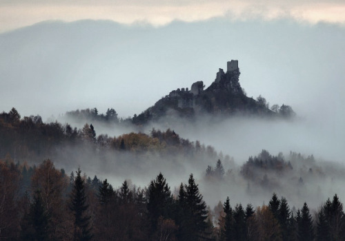  viα republicx: Photographer Kilian Schönberger created Brothers Grimm Homeland German photographer Kilian Schönberger recently has presented his new project called “Brothers Grimm’s Homeland”, where author mixed photography with illustration.