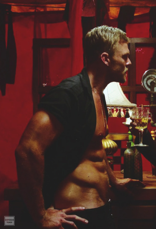 exposedteaseceleb:  Alan Ritchson in Blood Drive