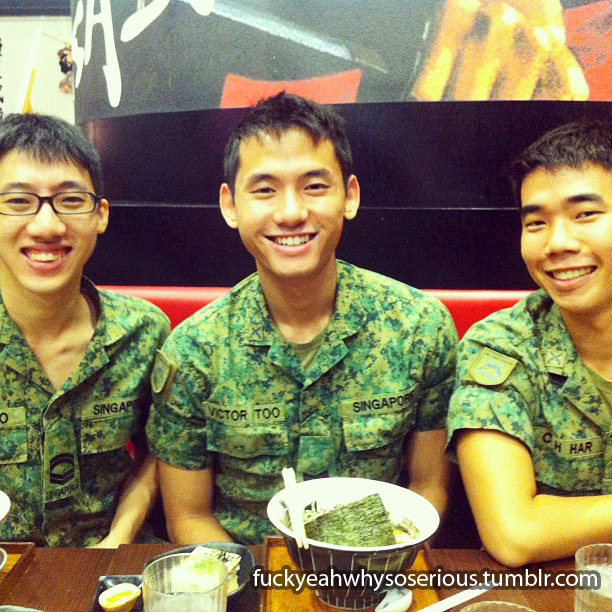 jackdsg:  justshootit:  Cute!!  Look what we have here. Military Policeman 3SG Victor