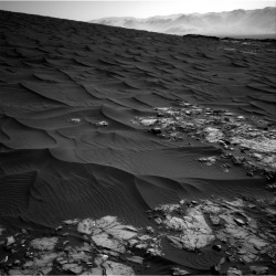 imcubo:  NASA’s Curiosity Mars Rover Heads