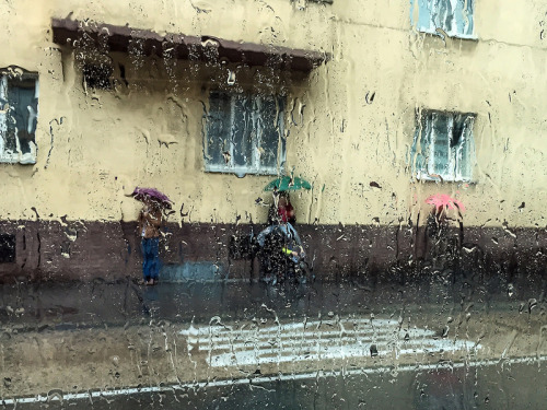 Mahmoud Abuabdou (Vienna, Austria) - The Bus Stops, Rain Doesn&rsquo;t, 2016  Photography