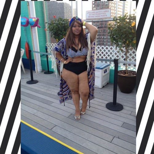 sabrina-ateam-styles:And another one! @target @targetstyle #avaandviv #bigwomenbiglove #honormycurve