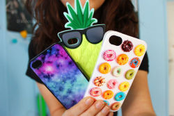 4wkrebel:  old phone cases heh quality instagram: