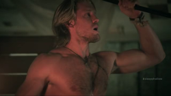 auscaps:  Matt Barr’s glorious hairy chest