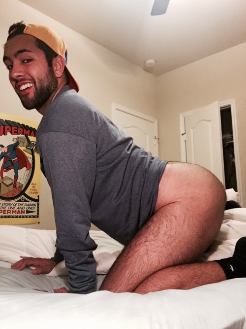 bootyfreakdee:  Sexy ass :)
