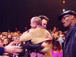 feathersassemble:  madisonyork: The Avengers-Movie of The Year  #look at chris #look