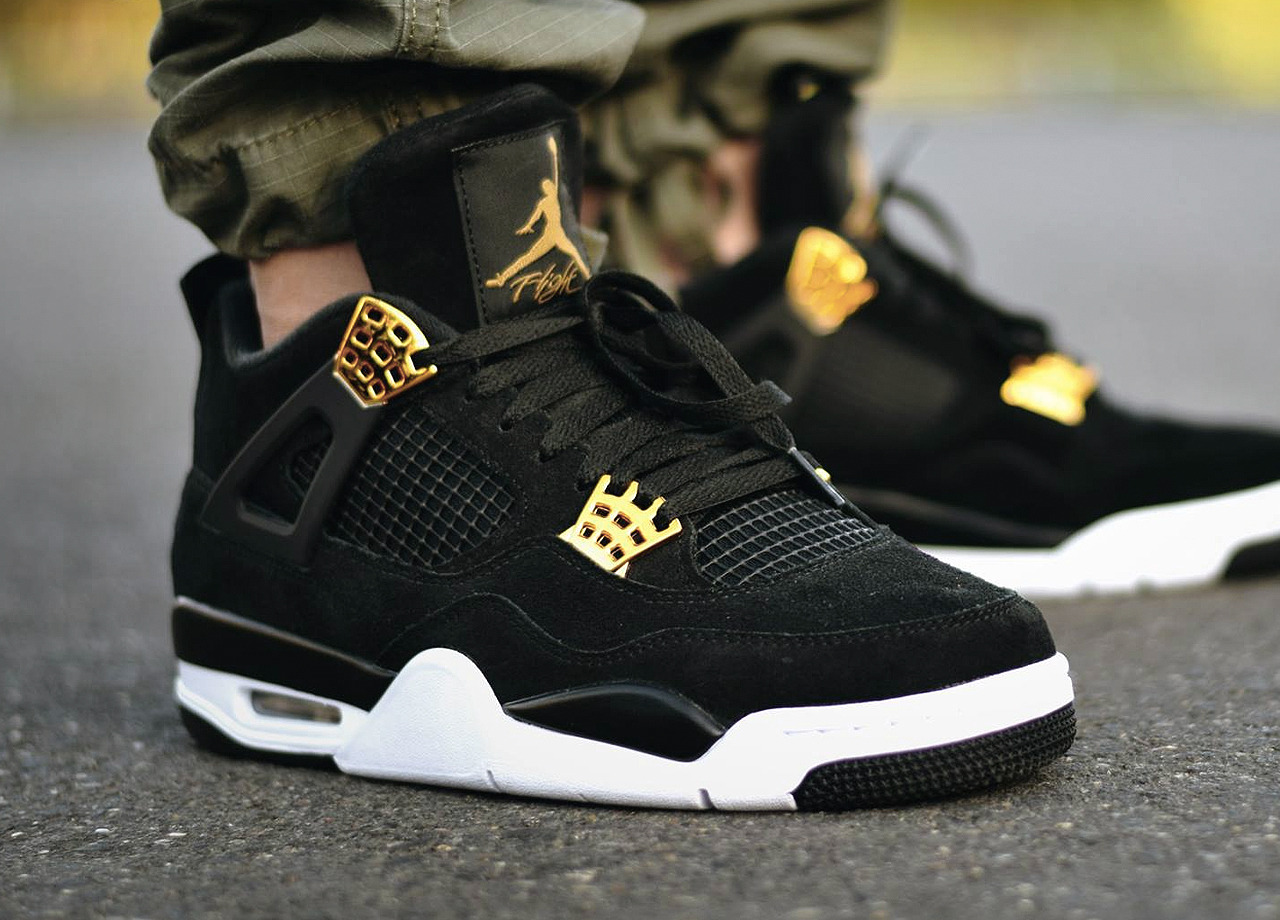 nike air jordan 4 royalty